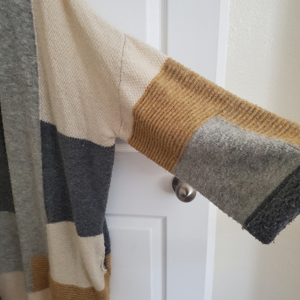 Y2K Colorblock Cardigan - Picture 3 of 13